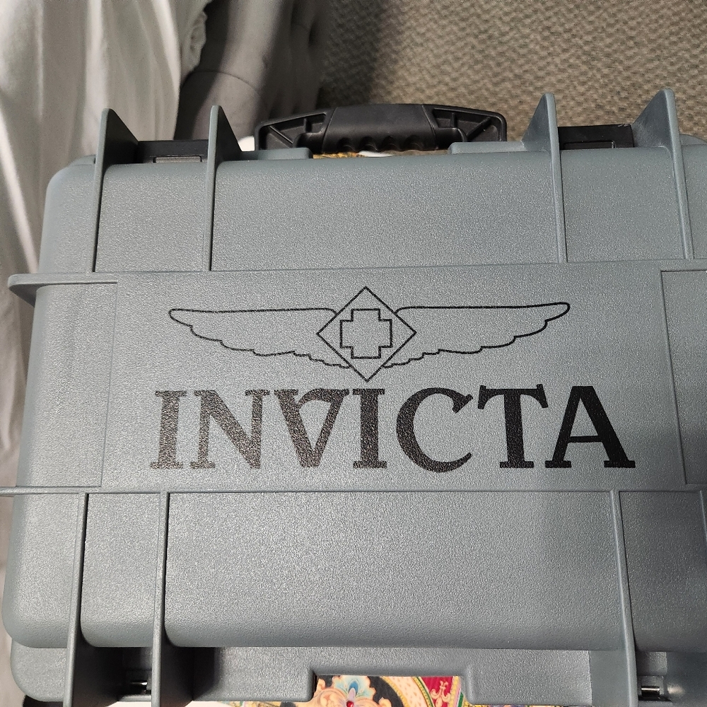 Invicta Case - image 1
